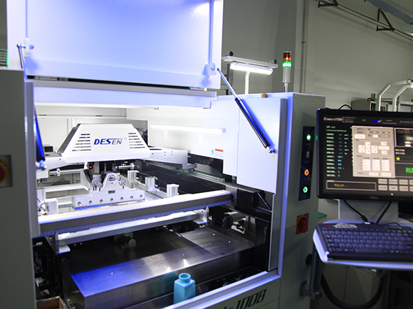 SMT assembly line